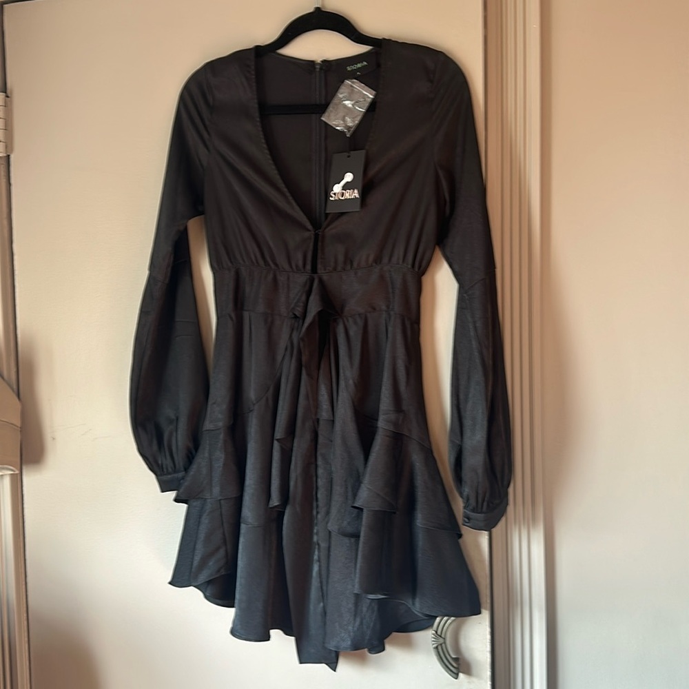 Sexy v neck mini dress new with tags
